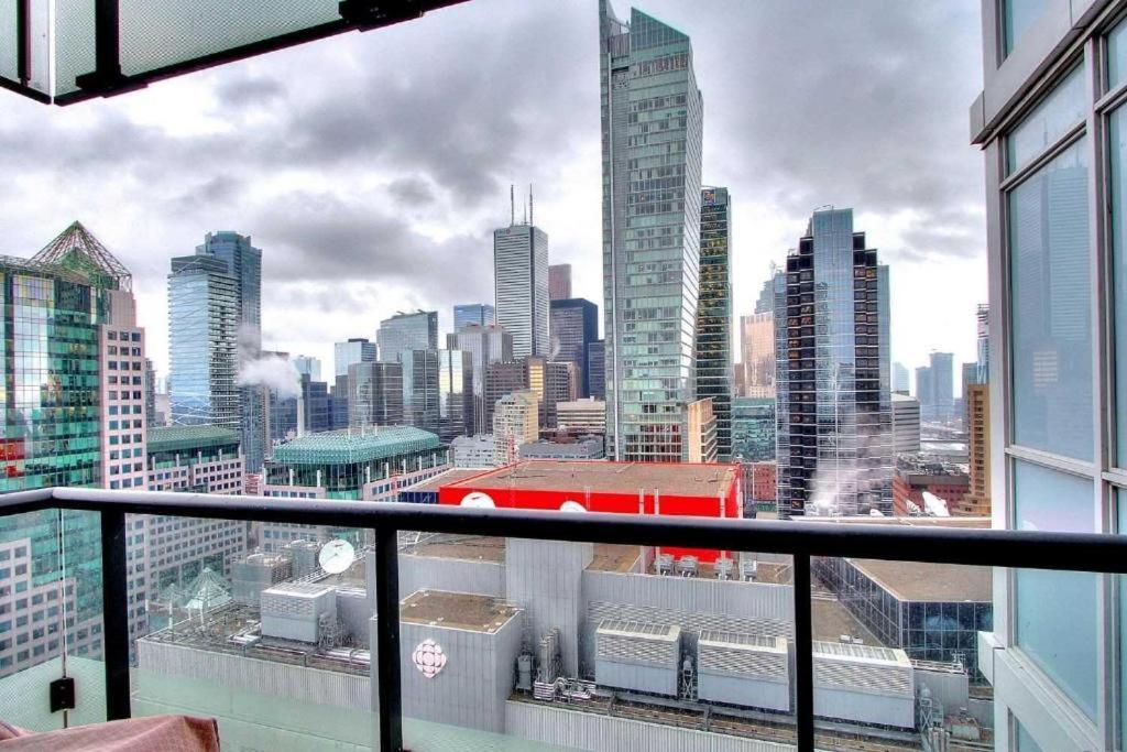 Union Square City Centre Toronto Exteriör bild